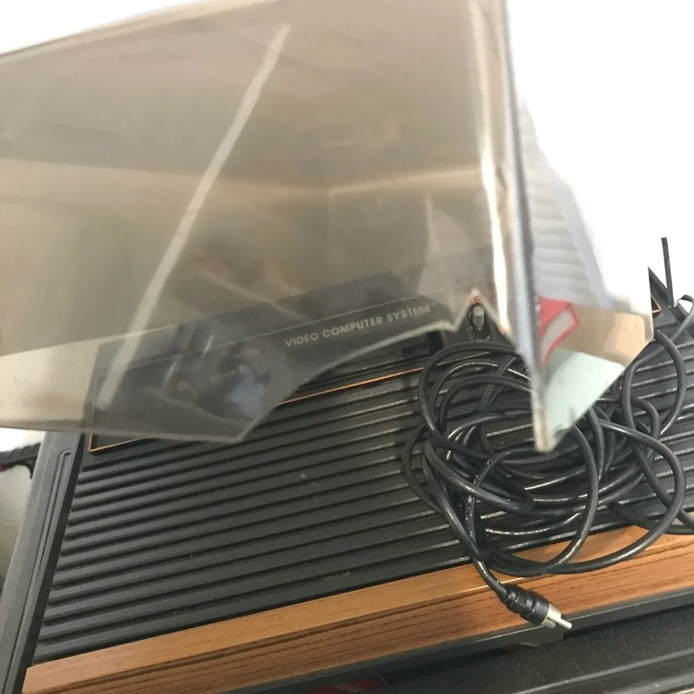 Doesn’t power up- Atari 2600 Game Center console with games